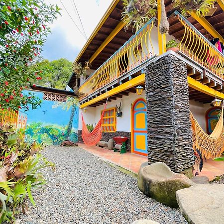 Casa De Las Rocas Hostel Хардин Экстерьер фото