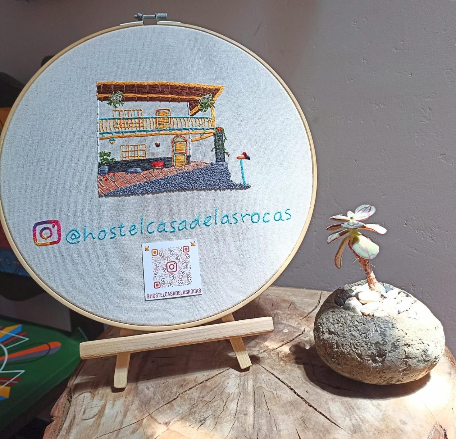 Casa De Las Rocas Hostel Хардин Экстерьер фото