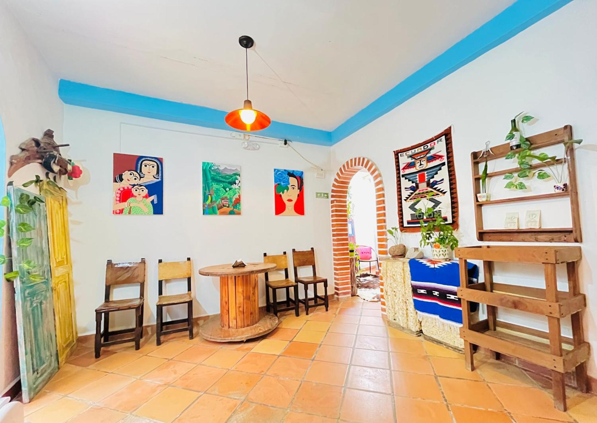 Casa De Las Rocas Hostel Хардин Экстерьер фото
