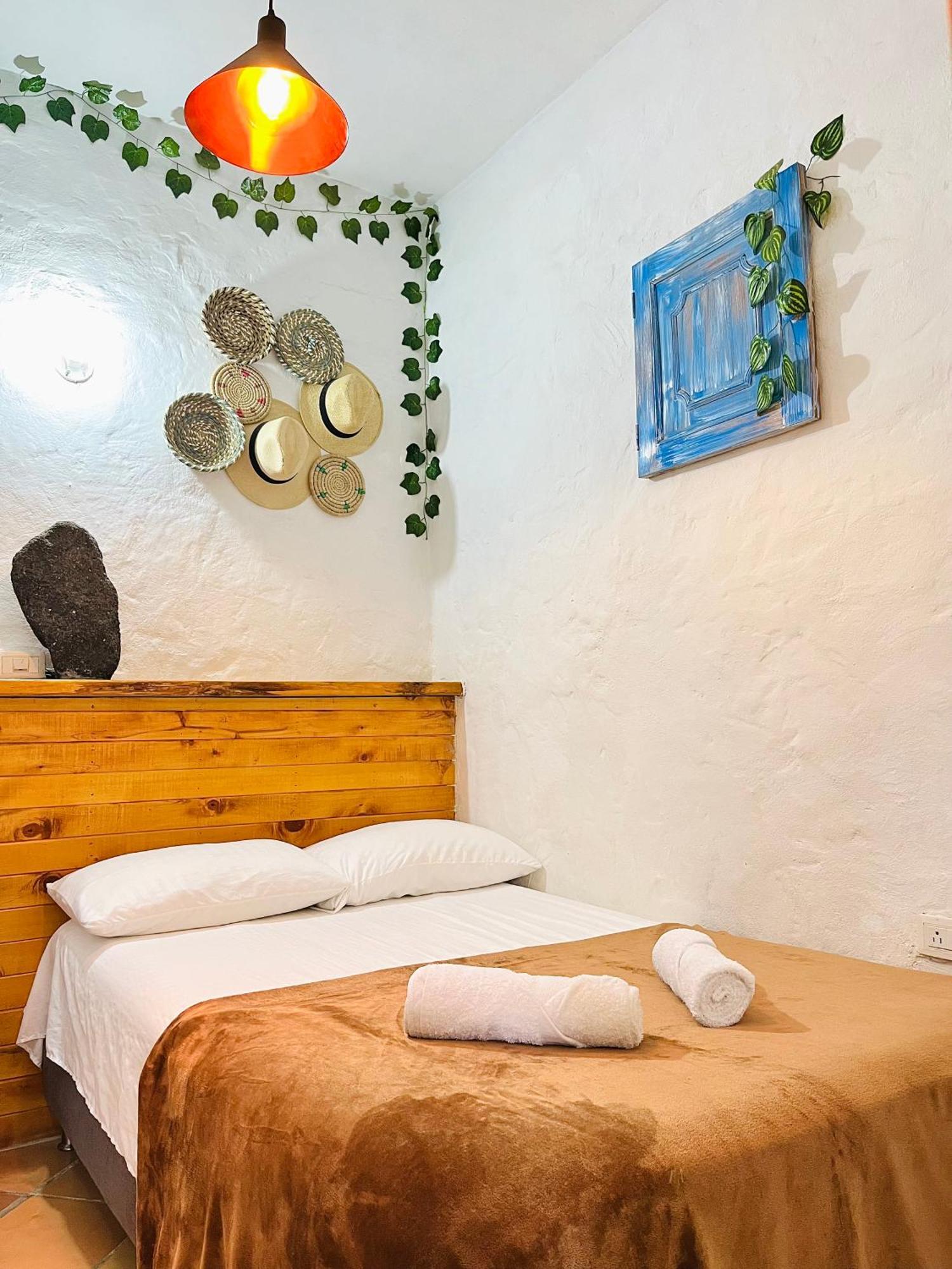 Casa De Las Rocas Hostel Хардин Экстерьер фото