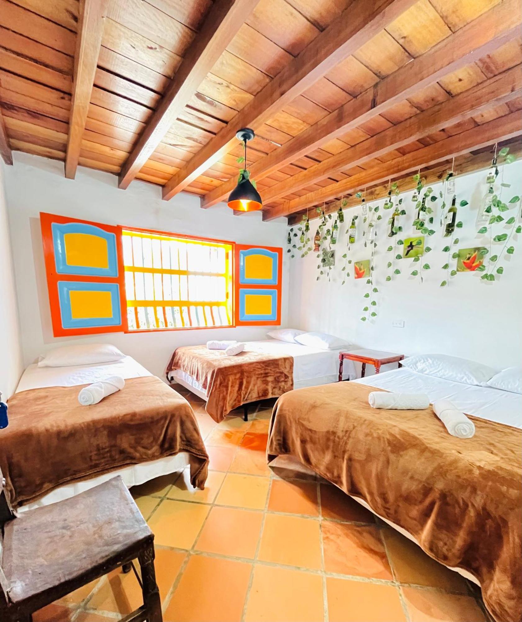 Casa De Las Rocas Hostel Хардин Экстерьер фото