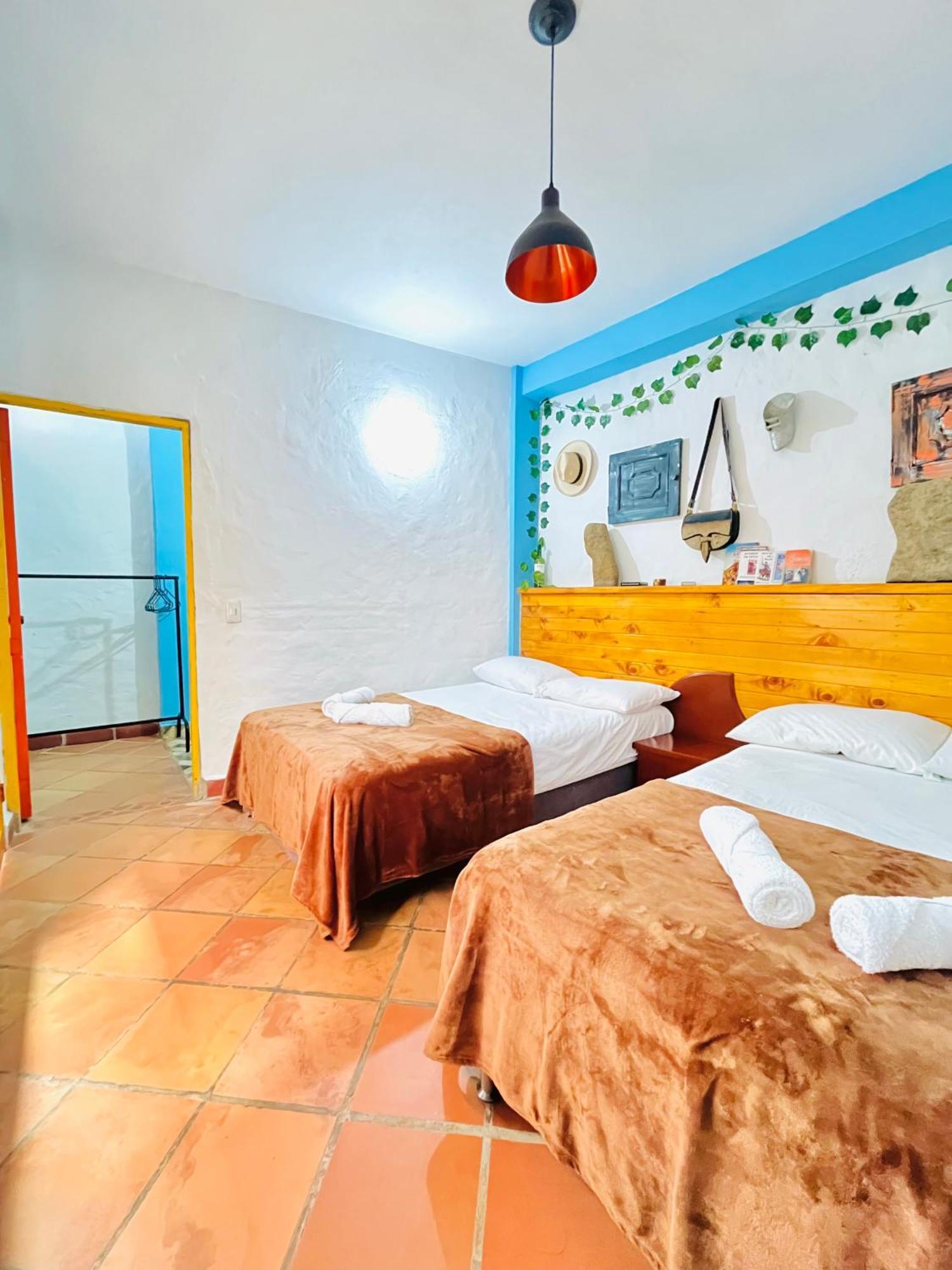 Casa De Las Rocas Hostel Хардин Экстерьер фото