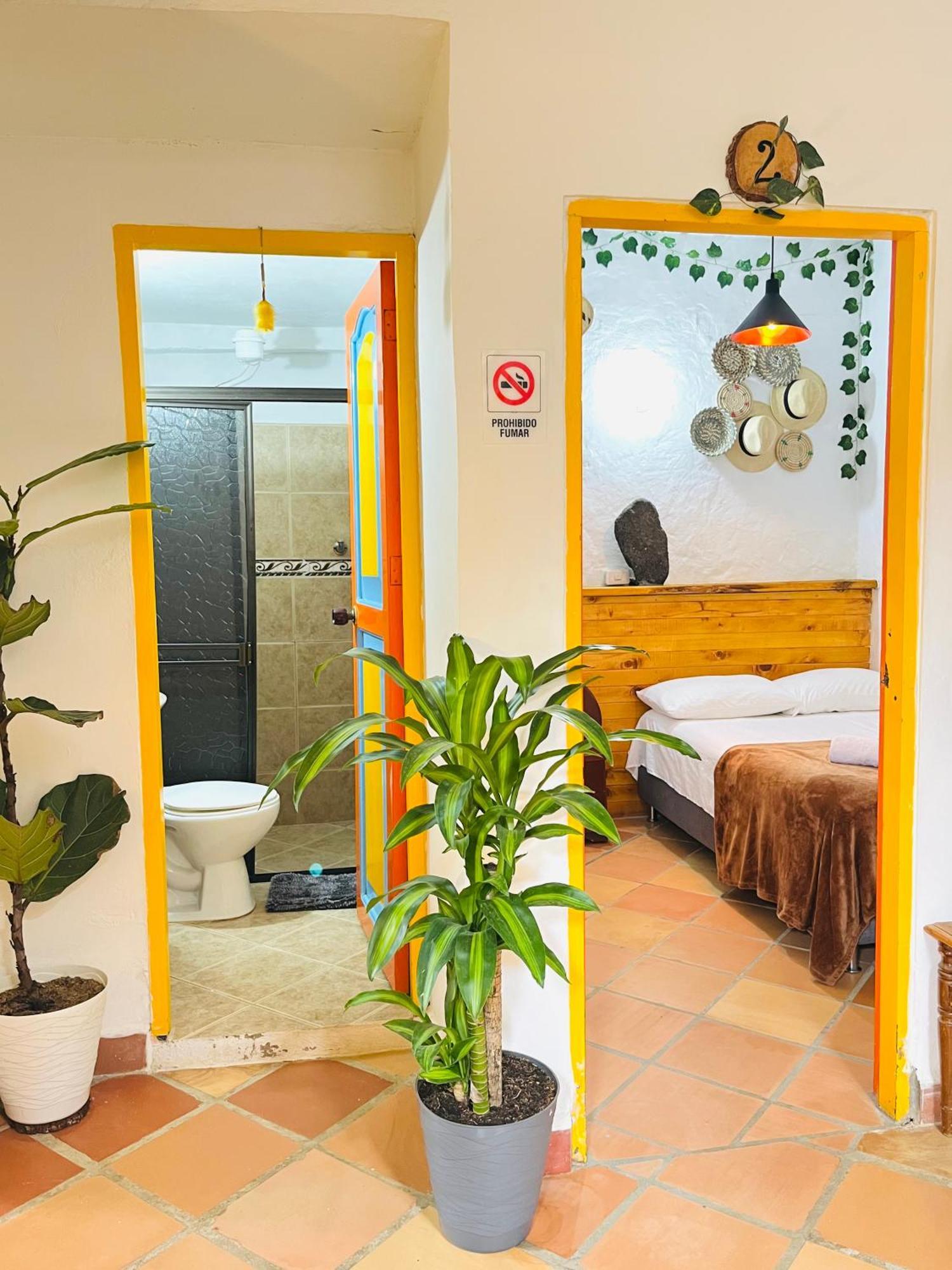 Casa De Las Rocas Hostel Хардин Экстерьер фото